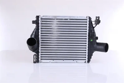 NISSENS DB Інтеркулер Vito 2.3d 96- 96843 Nissens (96843)