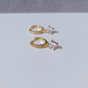 Серьги кольца с подвеской и камешками MK1322 золотистые