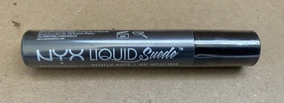 Жидкая кремовая помада с матовым финишем NYX Liquid Suede Cream Lipstick LSCL40 Go Rouge 4 мл
