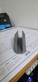 Вертикальная подставка для ноутбука