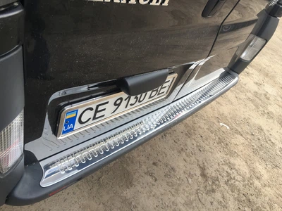 Накладка хромована на задній бампер Opel Vivaro/Renault Trafic/Nissan Primastar 2001-2014, OmsaLine 5221093