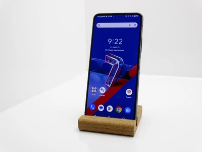 Смартфон Asus Zenfone 7 Pro 8/256 90Ghz/ NFC - Б/У
