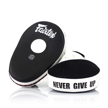 Лапы боксерские Fairtex FMV13 Maximized Focus Mitts черно-белые 2 шт (FMV13_Black/White)
