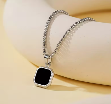 Квадратний мінімалістичний чоловічий кулон підвіска з ланцюжком Square Minimalist на шию з медичної сталі