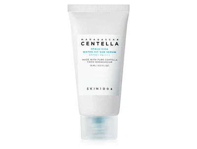 Зволожуюча сонцезахисна сироватка для обличчя SKIN1004 Madagascar Centella Hyalu-Cica Water-Fit Sun Serum UV SPF 50+ PA++++, 15мл (8809913830467)