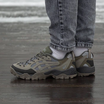 Кросівки жіночі Asics Gel-Pickax Clay Grey/Mink 40 (2035-1042637)