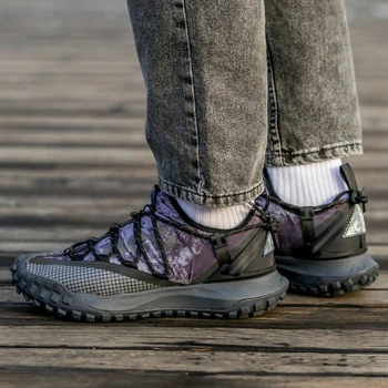 Кросівки чоловічі ACG Mountain Fly Low Black Blue 45 (1074-745956)