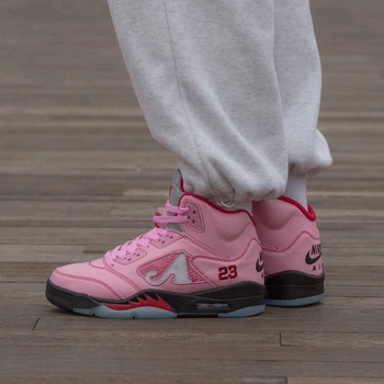 Кросівки жіночі Air Jordan 5 Retro Awake NY ‘Boro - Arctic Pink’ 39 (2568-1417263)