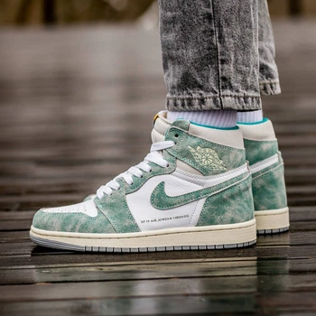 Кросівки жіночі Air Jordan Retro 1 High Turbo Green 36 (1075-1341711)