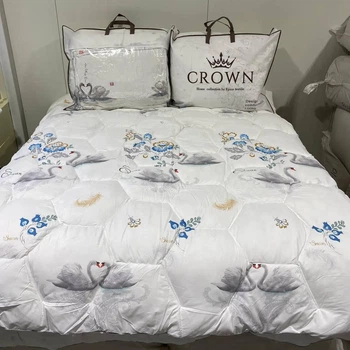Ковдра Лебединий пух Євро 200х230см щільність 500 г/м² Crown демісезонна в подарунковій сумці (CRLO31)