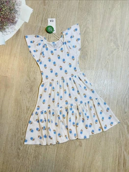 Дитяча літня сукня для дівчинки C&A 110 см молочна з квітковим принтом