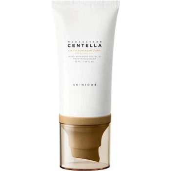 Легкий сонцезахисний крем з екстрактом центелли SKIN1004 Madagascar Centella Air-fit Suncream Light SPF30 PA++++ 50мл (51)