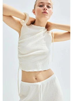 Топ женский H&M 271273066 XS Кремовый (2727000116644)