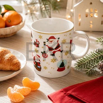 Новорічний порцеляновий кухоль Christmas 400 мл з Санта-Клаусом (380-457-1)