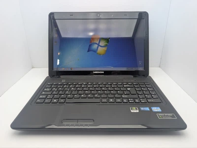 Ноутбук Medion Erezer X6816 /Intel i7-2630QM 4(8) ядра /8GB-DDR3/500GB-HDD/nVIDIA GeForce GT 555M 1gb/15.6" HD Б/В