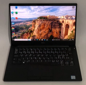 Ноутбук Dell Latitude 7390 - 13.3" FullHD IPS / i5-7300U / 8gb / 256gb ssd, подсветка клавиатуры, Б/у