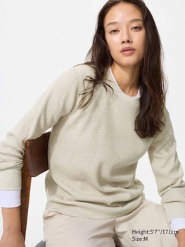 Лонгслив женский Uniqlo 101045490 S Бежевый (1160361291)
