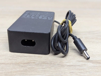 Блок питания Microsoft 1627,48W,12V,4A,4.5 х 3.0 мм - Б/У