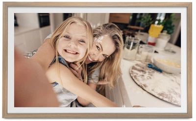 Цифрова фоторамка Denver PFF-3263LW FRAMEO FHD 31.5" Light Wood (PFF-3263LW)