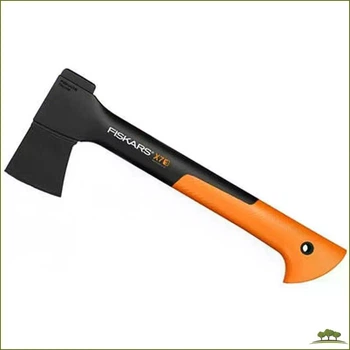 Топор Fiskars XS X7 компактный универсальный инструмент