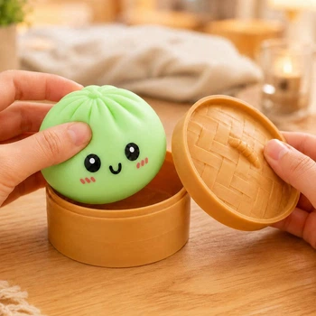 Антистресс игрушка сквиш Пельмень, 10 см, Зеленый, Bun Rainbow Mystery Squishy Dumpling
