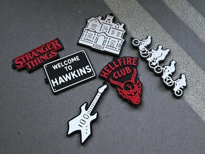 Набір брелоків за мотивами серіалу Stranger Things Hellfire Club Hawkins. Aivory