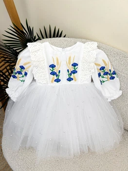 Нарядное платье для девочки Family Tradition муслин сетка с вышивкой бусинами бантом 86 см белое Васильки с колосками
