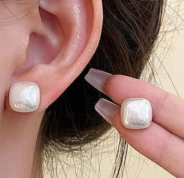 Женские сережки "Квадратики" 1.2см jewelry Белые