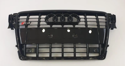 Решетка радиатора Audi A4 B8 2008-2012 стиль S4 черный глянец