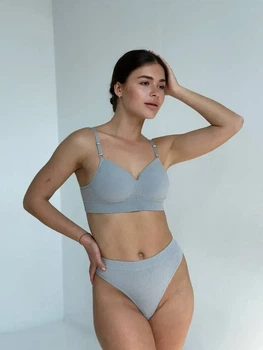Базовий комплект жіночої білизни в рубчик зі стрінгами сірий One Size (К024)