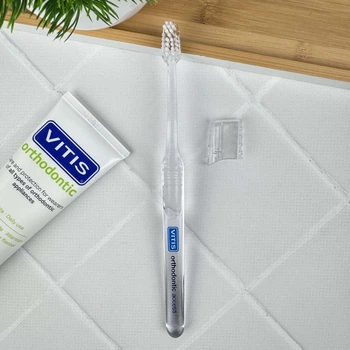 Зубная щетка VITIS Orthodontic Access, прозрачная — для брекетов, с уменьшенной головкой, подходит для детей и взрослых, Испания