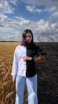 Жіноча сорочка вишита на кнопках «Рівновага» S чорно-білий (06VAS)