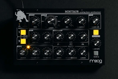 Синтезатор аналоговый Moog Minitaur (MINITAUR)
