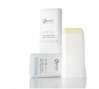Антиоксидантный солнцезащитный стик для лица UV Defence Stick NAD+ Boost SPF 50 Aquagen 18г