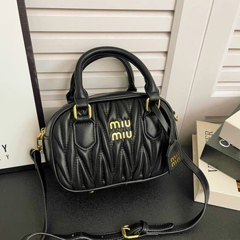 Женская сумка кросс-боди Miu miu 87121 18119 черная