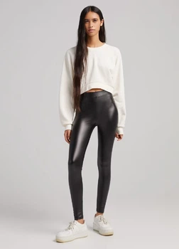 Леггинсы из искусственной кожи Bershka S