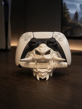 Самурайская маска из танто: держатель для геймпада PlayStation 5 (DualSense)