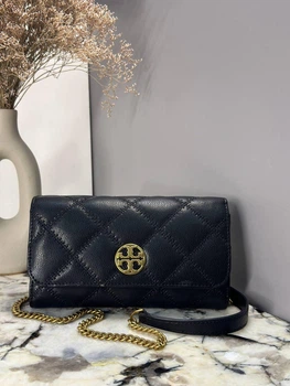 Жіноча сумка-гаманець Tory Burch Willa Chain Wallet чорна — стьобаний клатч на ланцюжку,