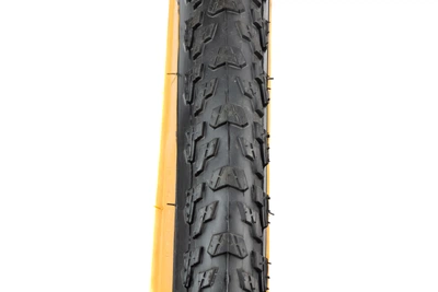 Шина 24"x1,95 (54-507) шипована (помаранчевий борт) SV210