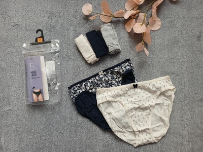 Набір жіночих трусиків Marks & Spencer (5 шт.), р. UK 10 / EUR 38 (Cotton Lycra)