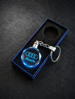Брелок автомобильный на ключе с логотипом Audi с подсветкой