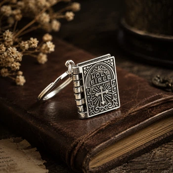 Брелок-книжка міні «Holy Bible» металевий сріблястий