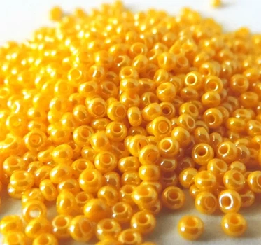 Бісер Preciosa Ornela 88130 жовтий 10/0 50 г (88130/50)
