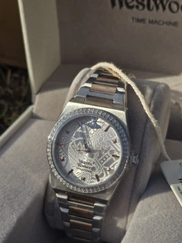 Годинник Vivienne Westwood Embossed White Dial Diamond Inlaid | Часи Вивьен Вествуд