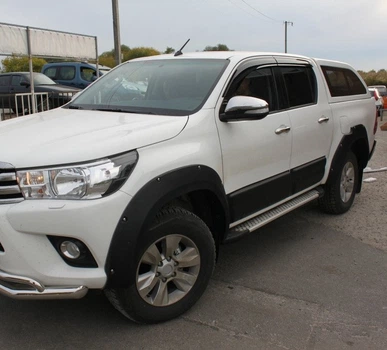 Расширители колесных арок АБС пластик, на болтах для Toyota Hilux 2015-2024 гг