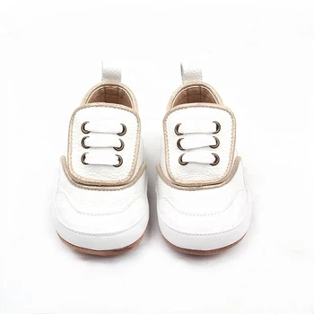 Дитячі кросівки BottiLion Casual Shoes з натуральноі шкіри на липучці , антиковзна підошва, внутрішня устілка 12,5 см ( 1,5-2 роки) , білі з золотистим кантом