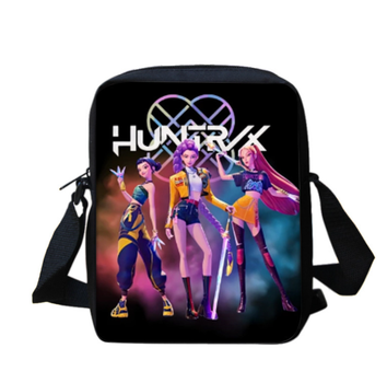 Сумка через плечо HUNTRIX 25×20×5 см — молодёжная кроссбоди сумка из мультфильма “K-Pop Demon Hunters” аниме, чёрная, 600D/PU (II) 34404