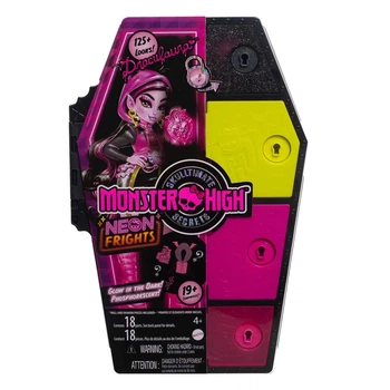 Набор-сюрприз Monster High Draculaura, HNF78
