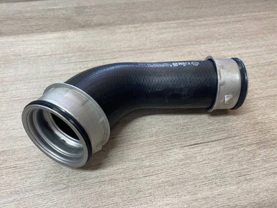 Патрубок інтеркулера VIKA 11451547601 VOLKSWAGEN T5 1.9TDI
