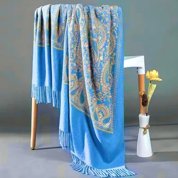 Теплый палантин Boutique embroidery кашемировый с вышивкой 190х72см Голубой